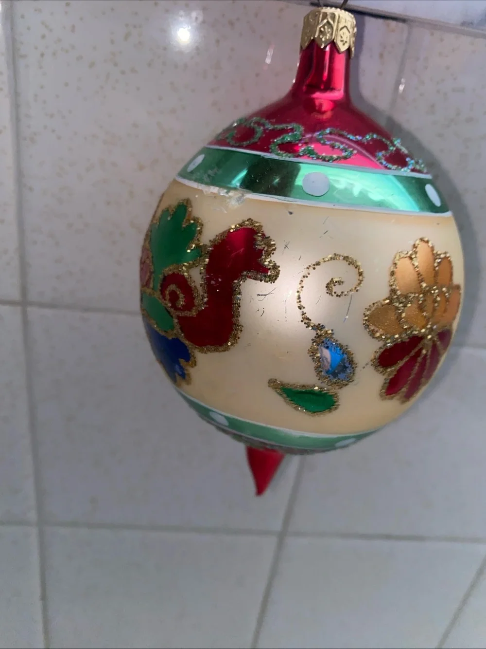 VTG  Smithsonian Golden Arabesque Glass Christmas Ornament‎
